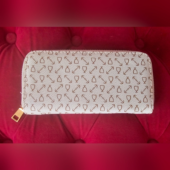 New Cream fishbone and arrow zipper slot wallet 8 card slots - Picture 4 of 5